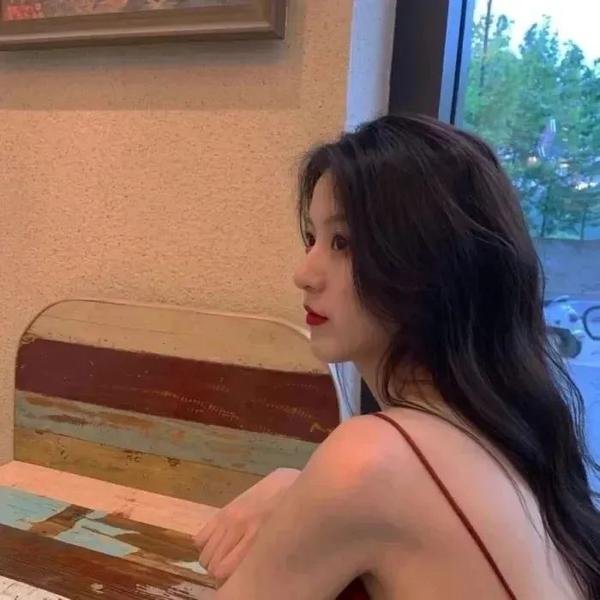 豺狼之吻 在线观看封面